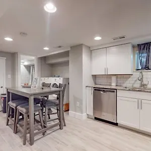 2 King Lower 65th Oasis In With King Beds Holiday home Denver